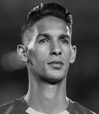 من هو بدر بانون؟ - السيرة الذاتية